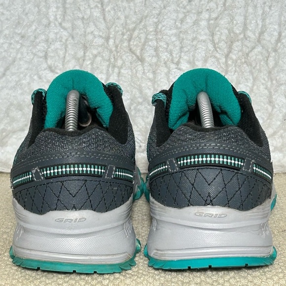 Saucony Womens Grey Grid Raptor TR2 Trail Running Athletic Sneakers Shoes SZ 8.5 - Picture 4 of 11